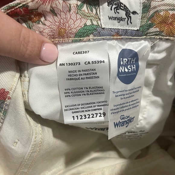 Free People Wrangler Westward Floral Bootcut jeans - Picture 8 of 8